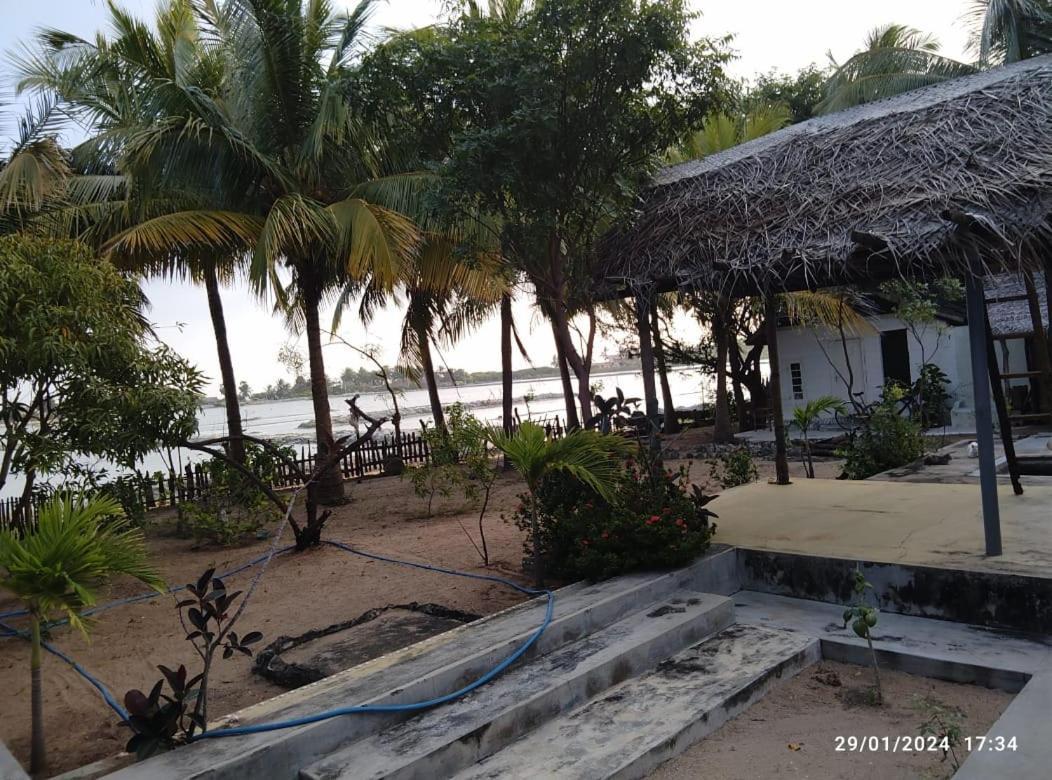 Kite Bay Villa คัลพิทิยา ภายนอก รูปภาพ